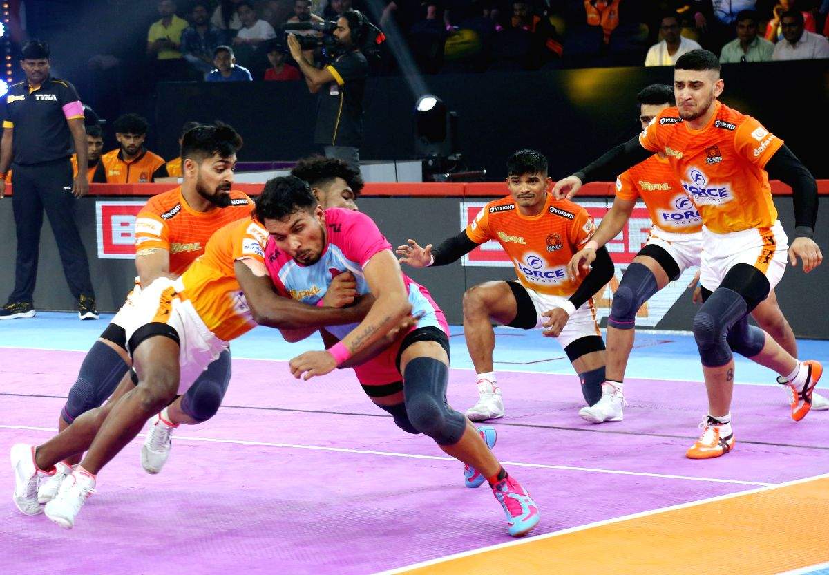 PKL 10: Deshwal, Inamdar star as Puneri Paltan stun Jaipur Pink Panthers - Vimarsana News