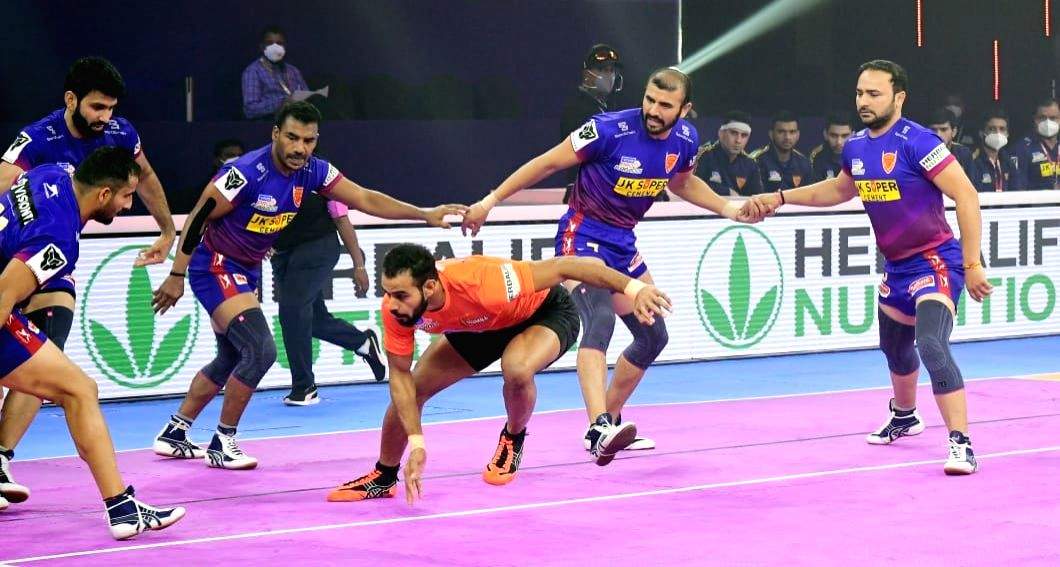 PKL 8: Dabang Delhi KC beat U Mumba 31-27 - Vimarsana News