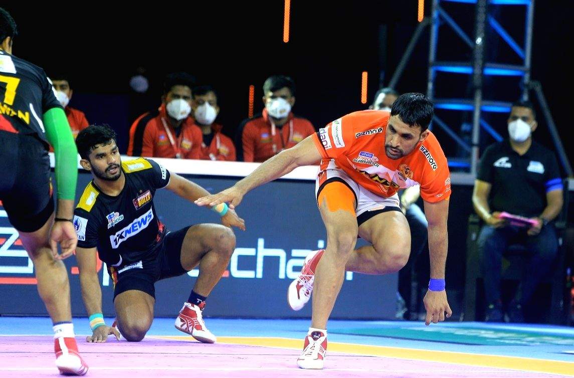 PKL 8: Pardeep Kumar shines as Gujarat Giants beat Bengaluru Bulls - Vimarsana News