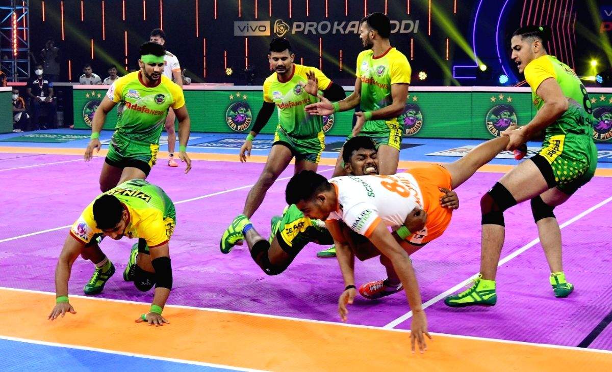 PKL 8: Patna Pirates beat Puneri Paltan 38-26 - Vimarsana News