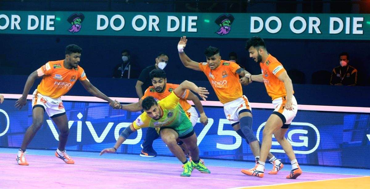 PKL 8: Patna Pirates thrash Puneri Paltan, qualify for playoffs - Vimarsana News