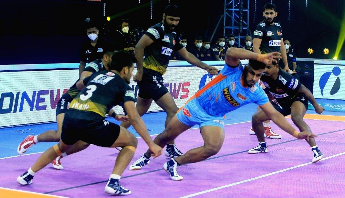 PKL 8: Telugu Titans and Bengal Warriors share the spoils - Vimarsana News