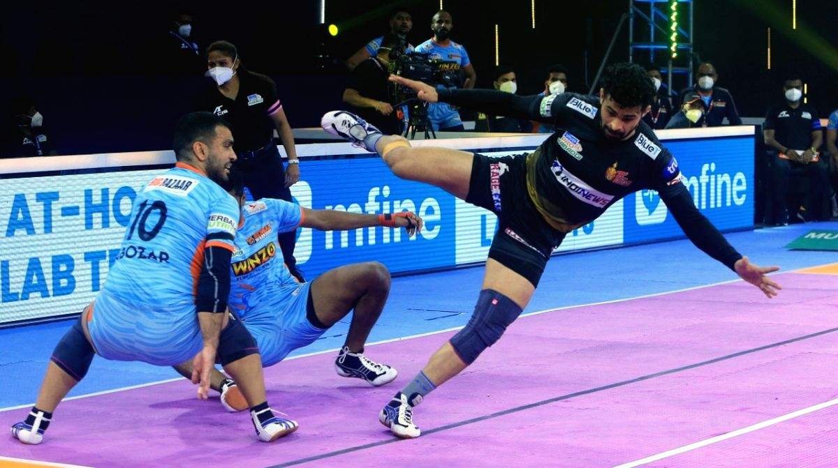 PKL 8: Thalaivas battle Yoddha for playoff spot, Titans fight Giants for pride - Vimarsana News