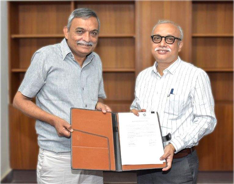 Prof Ashok Banerjee assumes charge as new director of IIM Udaipur - Vimarsana News