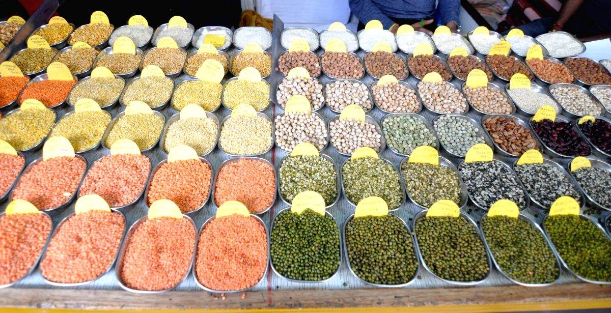 Centre directs states to take action on undisclosed pulses stocks - Vimarsana News