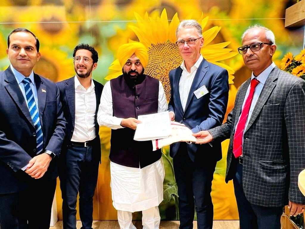 Punjab CM woos investors in Germany - Vimarsana News