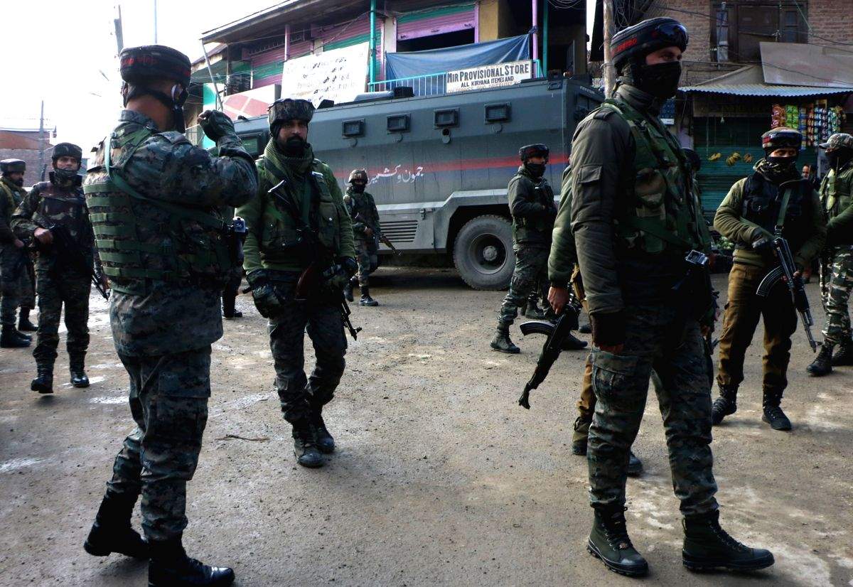 Railway cop injured in terror attack, dies in J&K's Pulwama - Vimarsana News