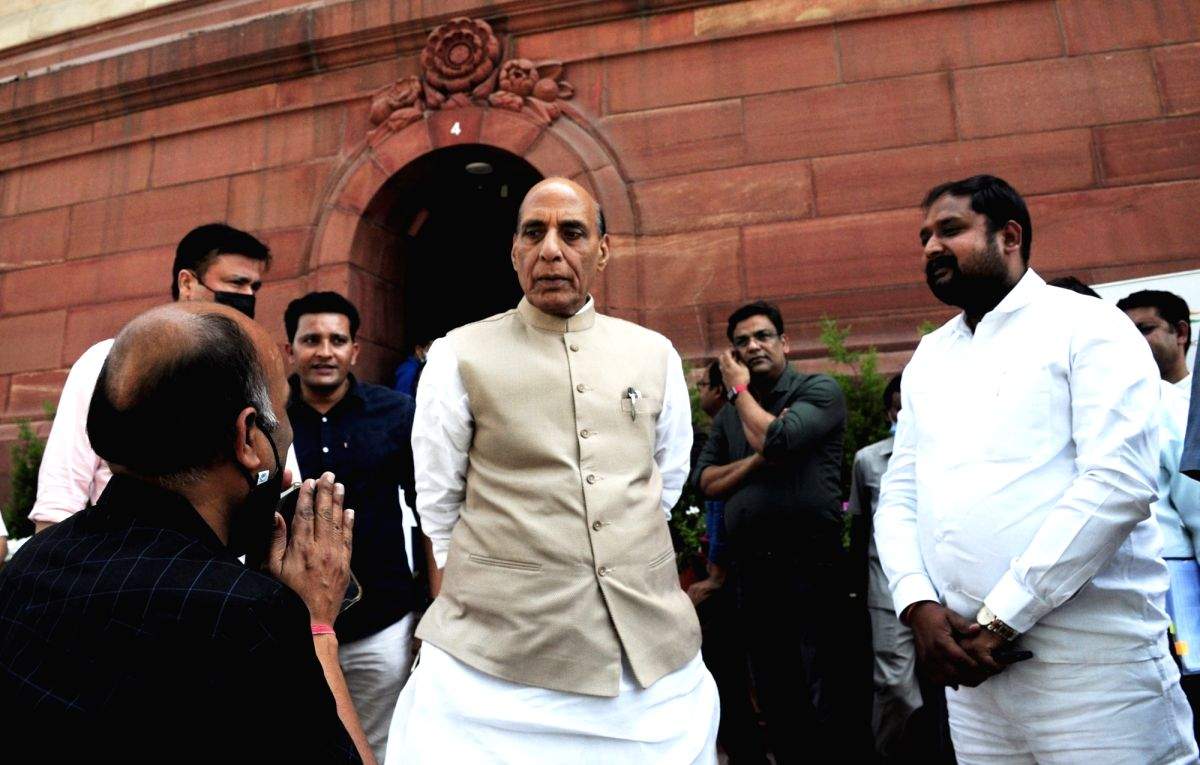 Rajnath calls for indigenisation in defence manufacturing - Vimarsana News