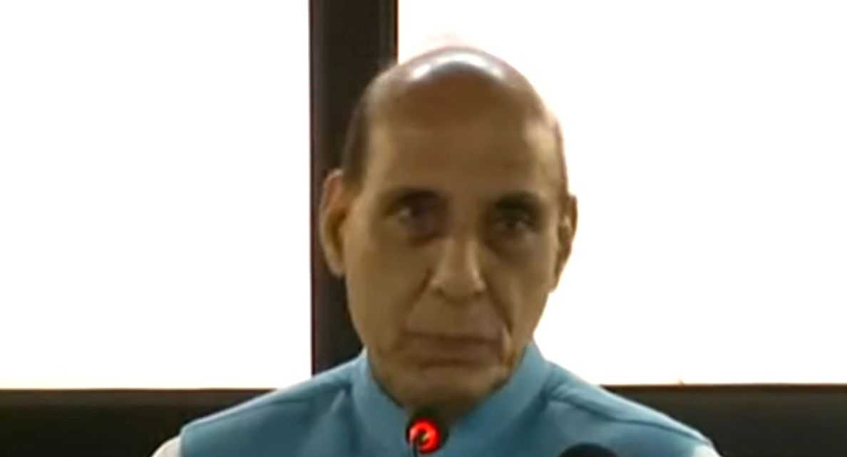 Rajnath meets army veterans in Ladakh, reiterates commitment towards welfare - Vimarsana News
