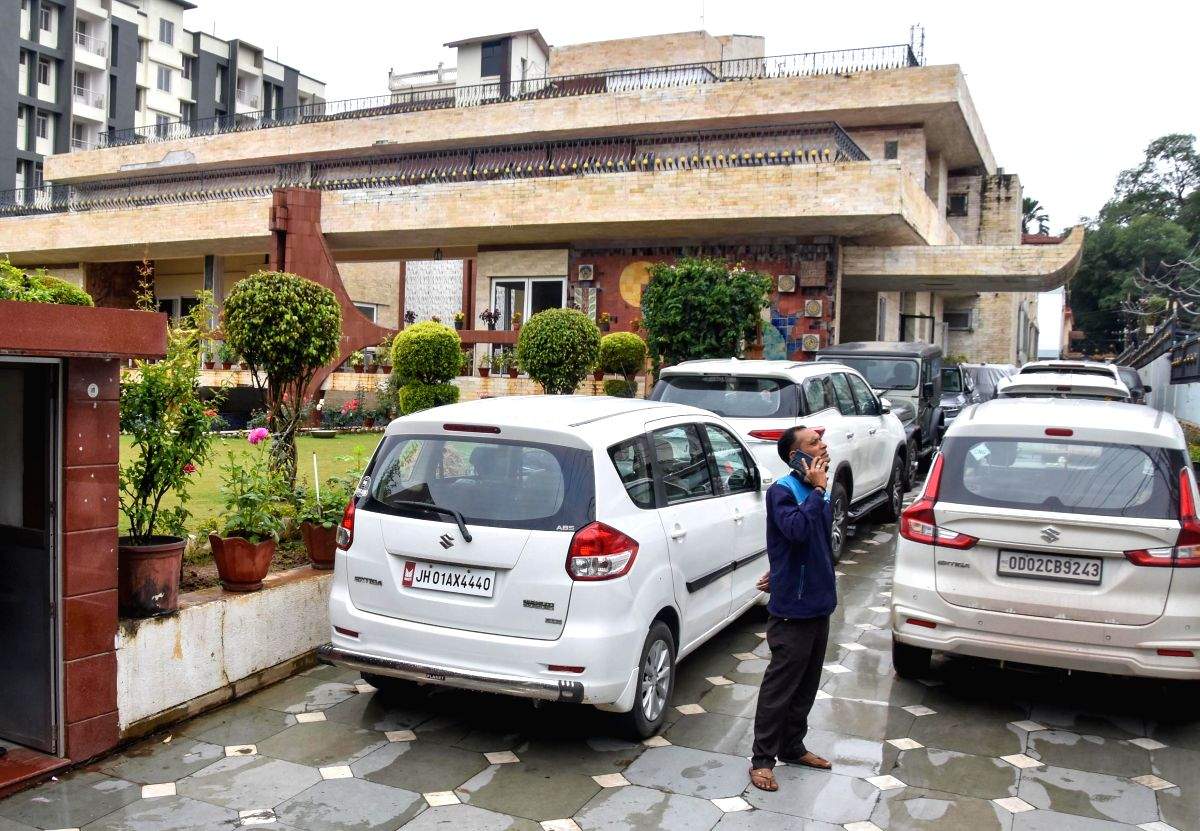 Over Rs 100 cr seized in I-T raids at premises of Congress MP's relatives - Vimarsana News