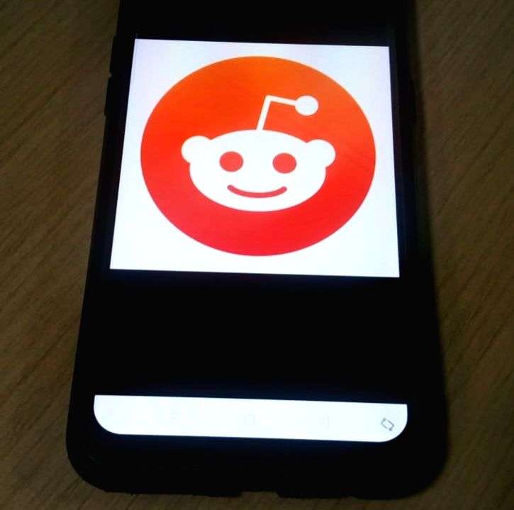 Reddit testing NFT user profile picture feature - Vimarsana News