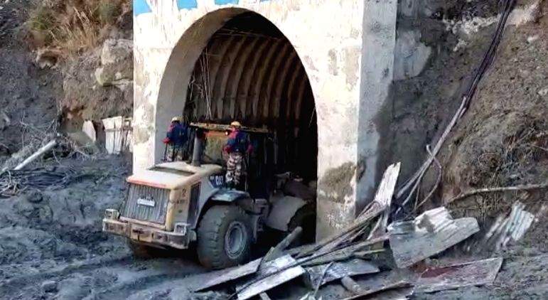 ITBP's dog squad in Tapovan rescue Ops, 90m tunnel cleared - Vimarsana News