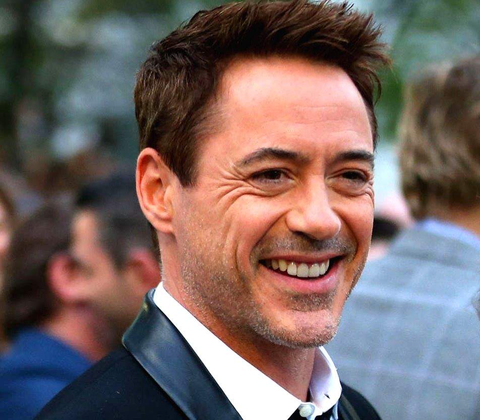Robert Downey Jr recalls 'Chances Are' co-star Ryan O'Neal warning him to clean up his act - Vimarsana News