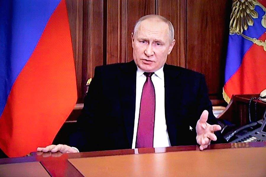 As US and UK deliver long-range missiles to Ukraine, Putin warns of destroying facilities not targeted so far - Vimarsana News
