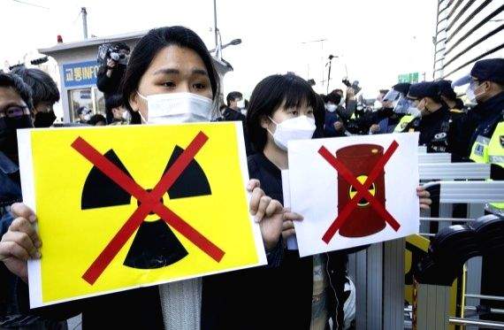 Japan's nuke water dumping to endanger marine life: Activist - Vimarsana News