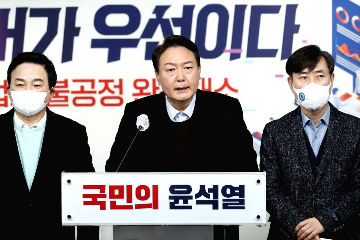 S.Korean oppn's prez candidate leads in poll - Vimarsana News