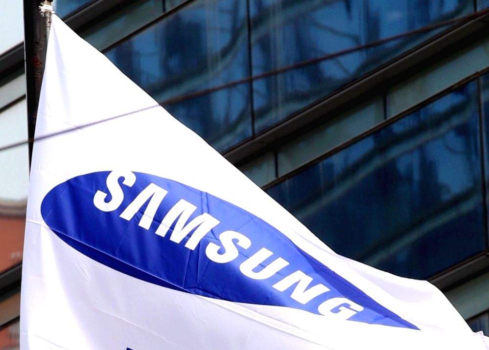 Samsung withdraws ad in S'pore after backlash from Muslim community - Vimarsana News
