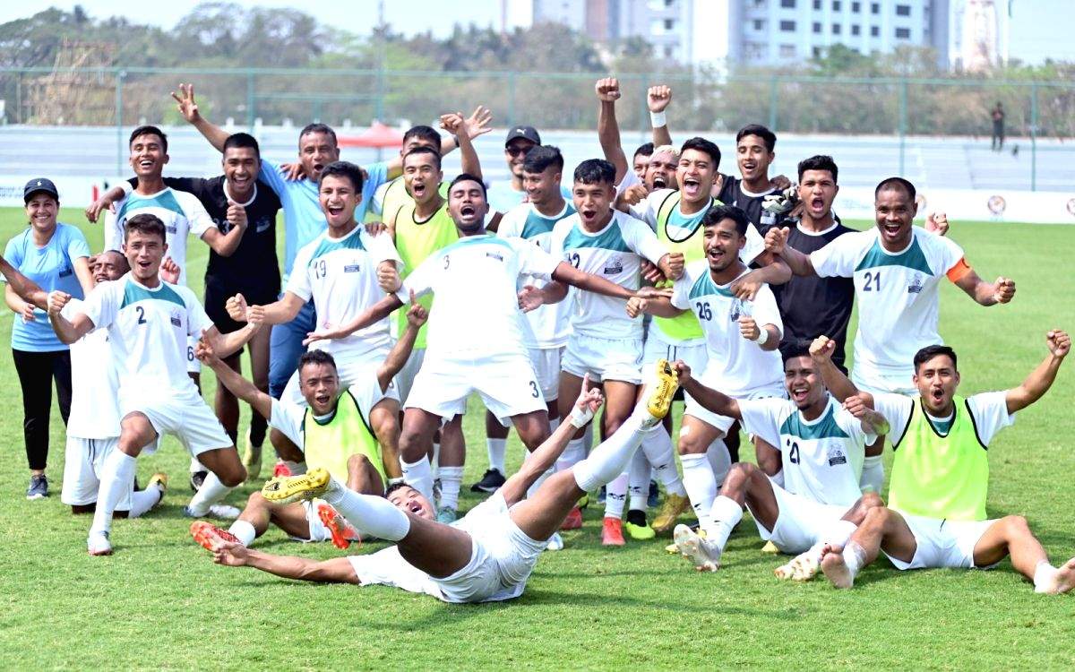 Santosh Trophy: Meghalaya make historic maiden entry into semis - Vimarsana News