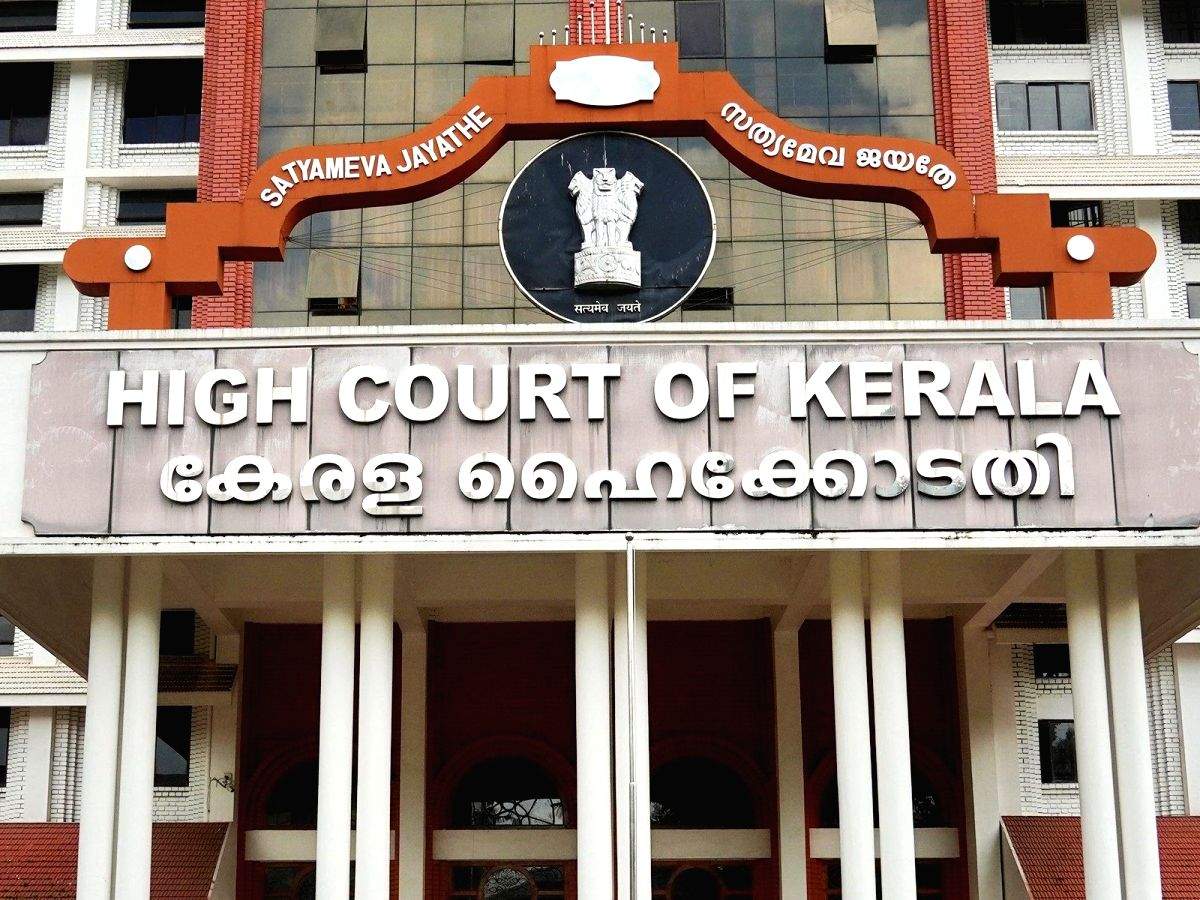 Kerala HC directs police to see no mass drill or weapons training on temple premises - Vimarsana News