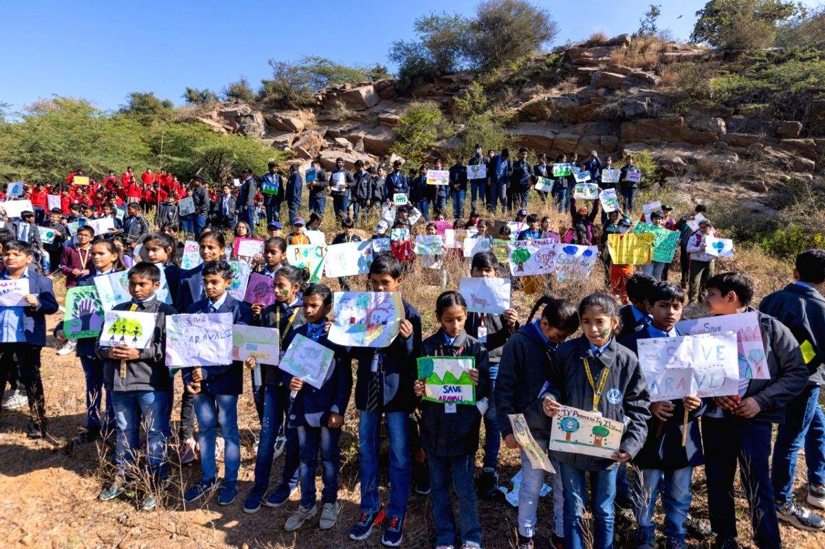 School students join call to save Aravallis - Vimarsana News