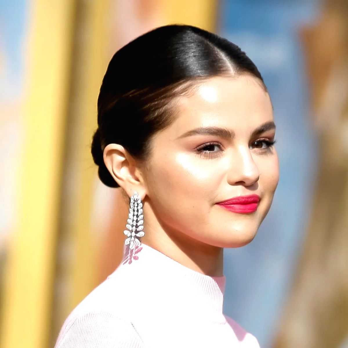 Selena Gomez is a coward, say members of Jewish organisation - Vimarsana News