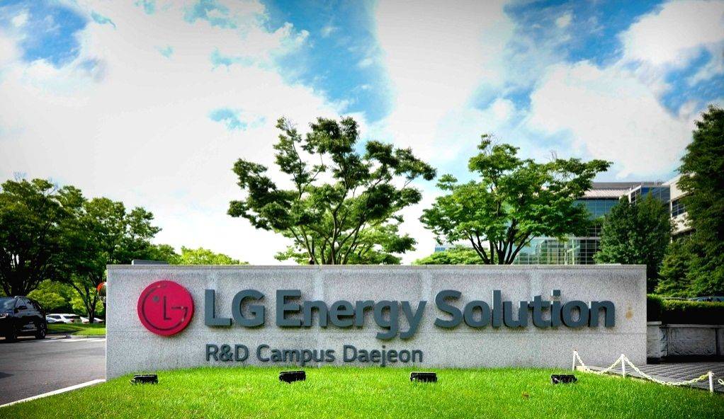 LG Energy invests in Australian mining firm for lithium supply - Vimarsana News