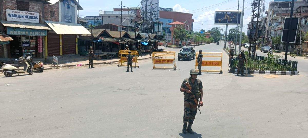 Manipur: Mob tries to vandalise BJP president's house, torches minister's office - Vimarsana News