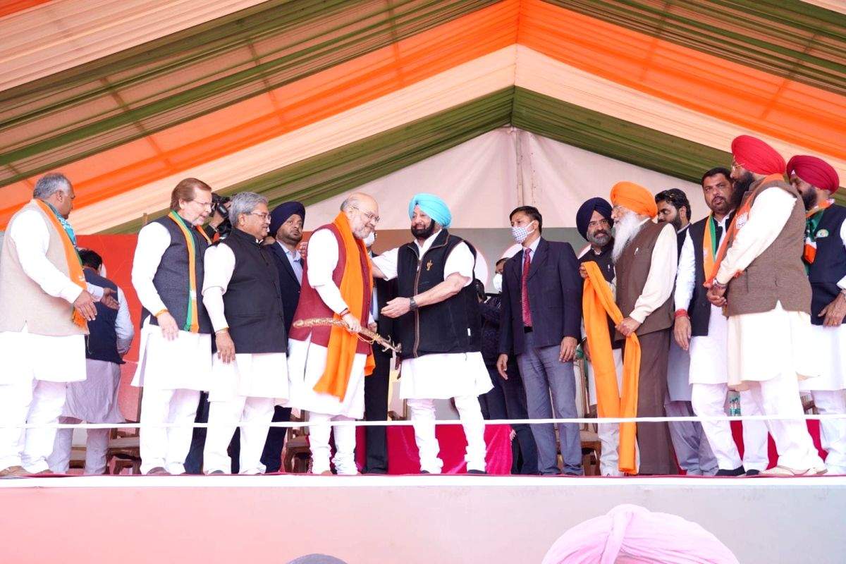Shah praises Amarinder on national security stand - Vimarsana News
