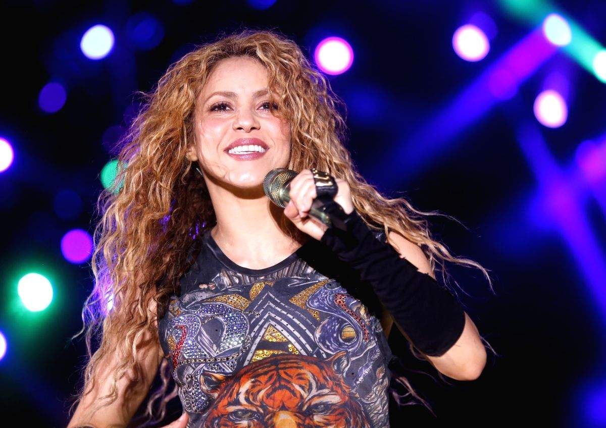 Shakira is 3 weeks away from moving to Miami with sons - Vimarsana News