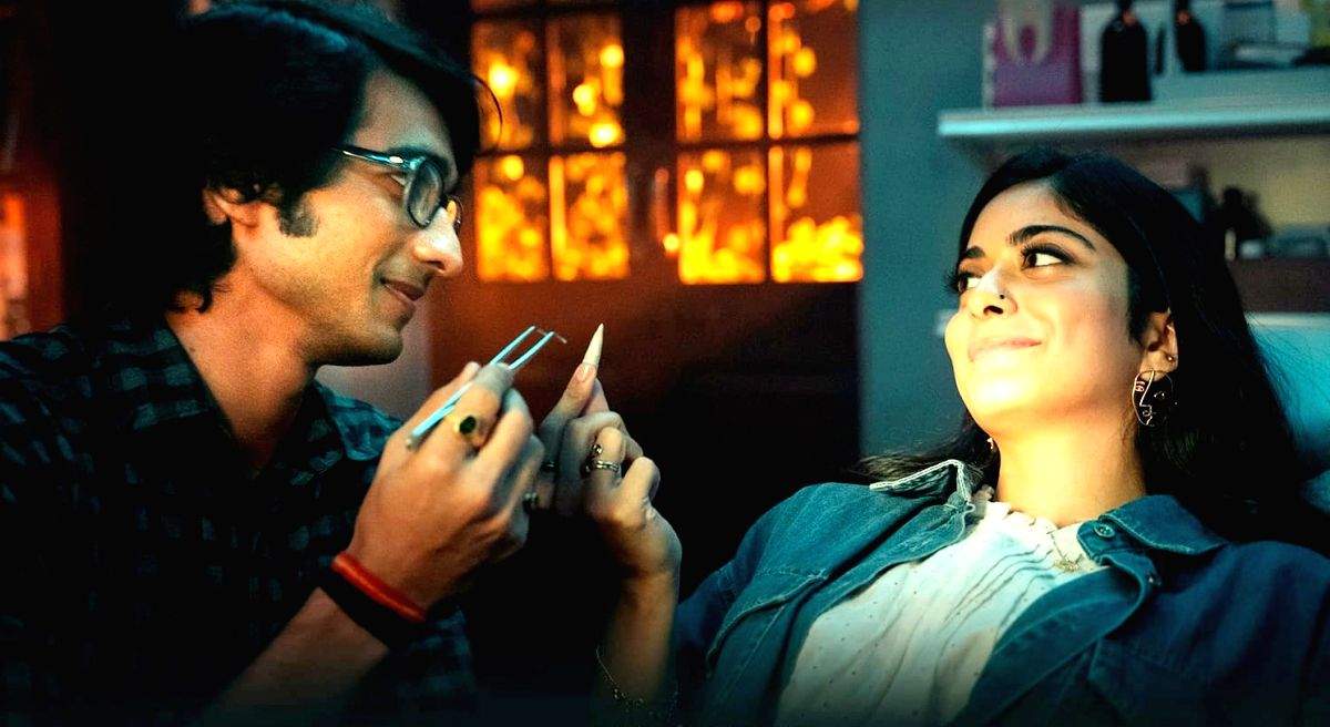 'Tooth Pari: When Love Bites' trailer showcases love story between a vampire, dentist peppered with thrill - Vimarsana News