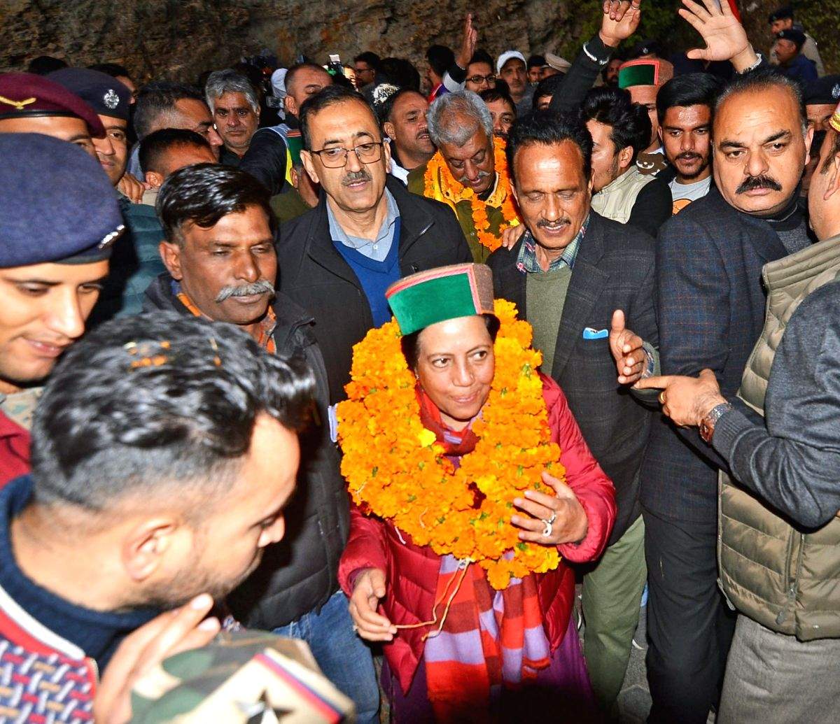 40 Congress lawmakers in Himachal to nominate legislative party leader - Vimarsana News