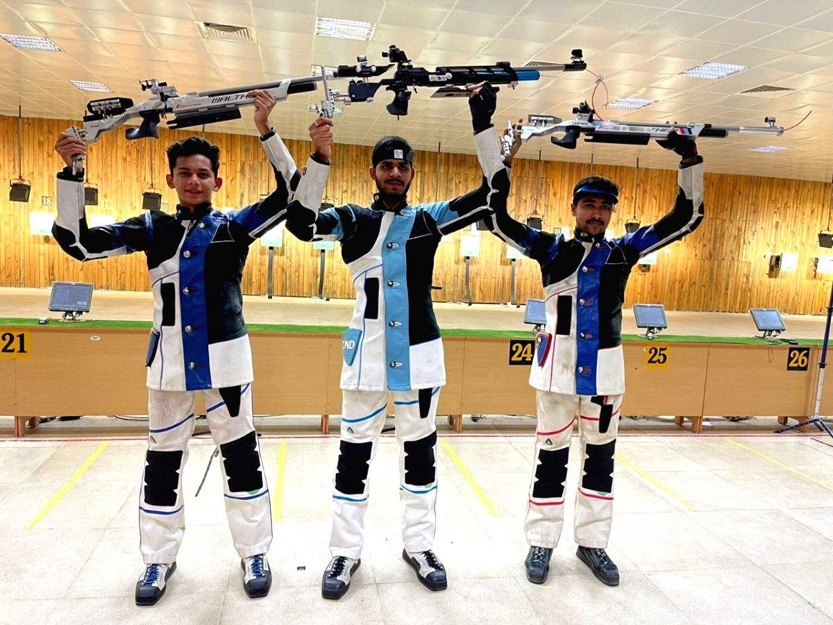 Shooting: Arjun Babuta, Vivaan Kapoor win national crowns - Vimarsana News