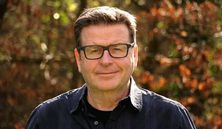 Simon West set to direct historical drama film 'Antara' in Saudi Arabia's futuristic Neom city - Vimarsana News