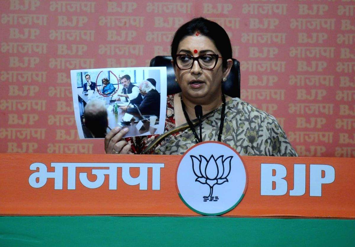 Smiriti Irani attacks Rahul Gandhi for his alleged links with George Soros - Vimarsana News