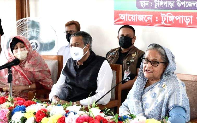 Some people at home and abroad trying to oust AL govt: B'desh PM - Vimarsana News