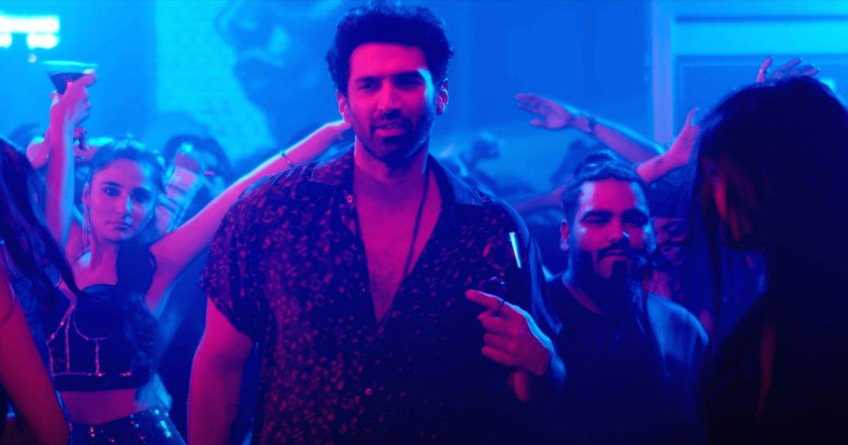 'Soniye Je' from 'Gumraah' starring Aditya Roy Kapur has slow growing synthpop vibe - Vimarsana News