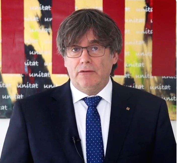 Spanish prosecutors ask for new warrant against exiled Catalan leader Puigdemont - Vimarsana News