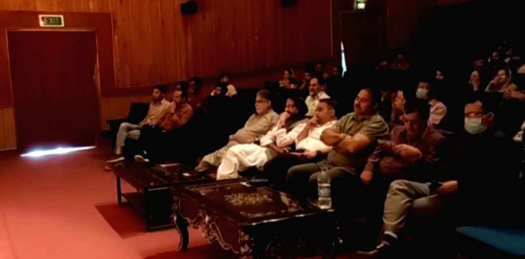 Spring theatre festival concludes at Srinagar's Tagore Hall - Vimarsana News