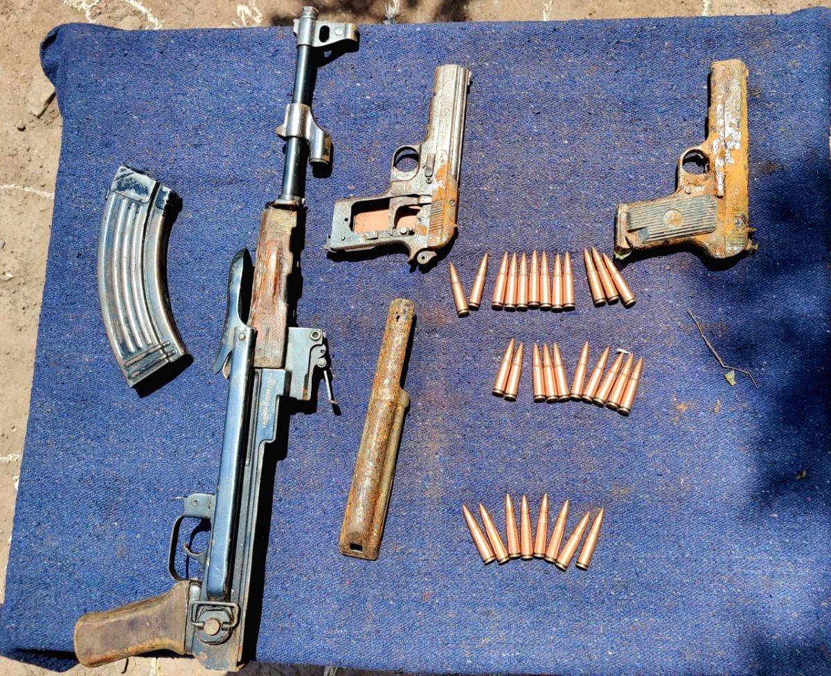 J&K: Weapon smuggling bid foiled, 2 terrorist associates held - Vimarsana News