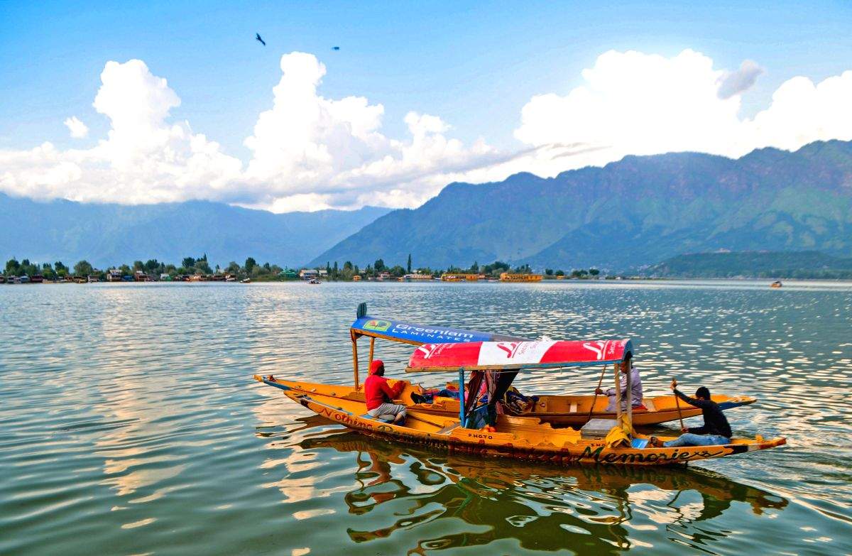 Kashmir witnessing big revival of film tourism: J&K L-G - Vimarsana News