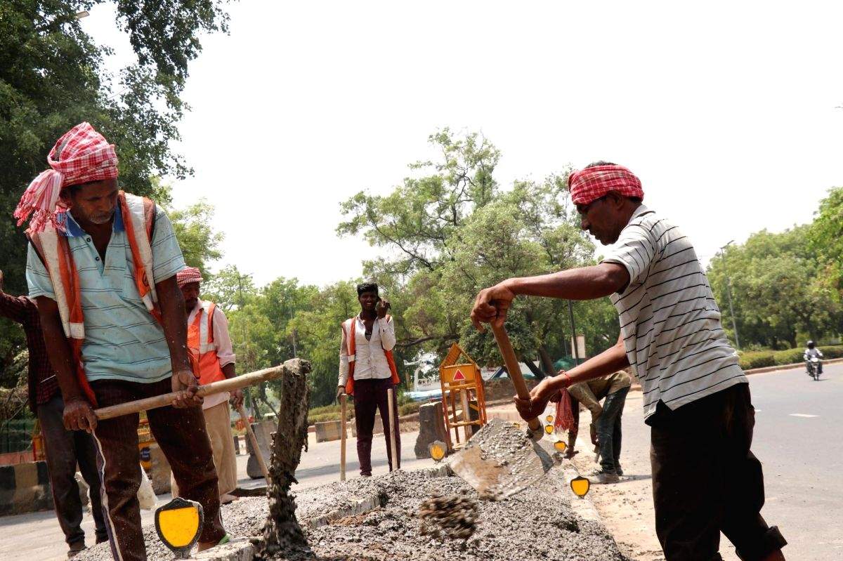 States to mark digital attendance for works under MGNREGS - Vimarsana News