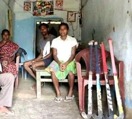 Magic of hockey prevailed amid gunshots, militancy in this J'khand dist - Vimarsana News