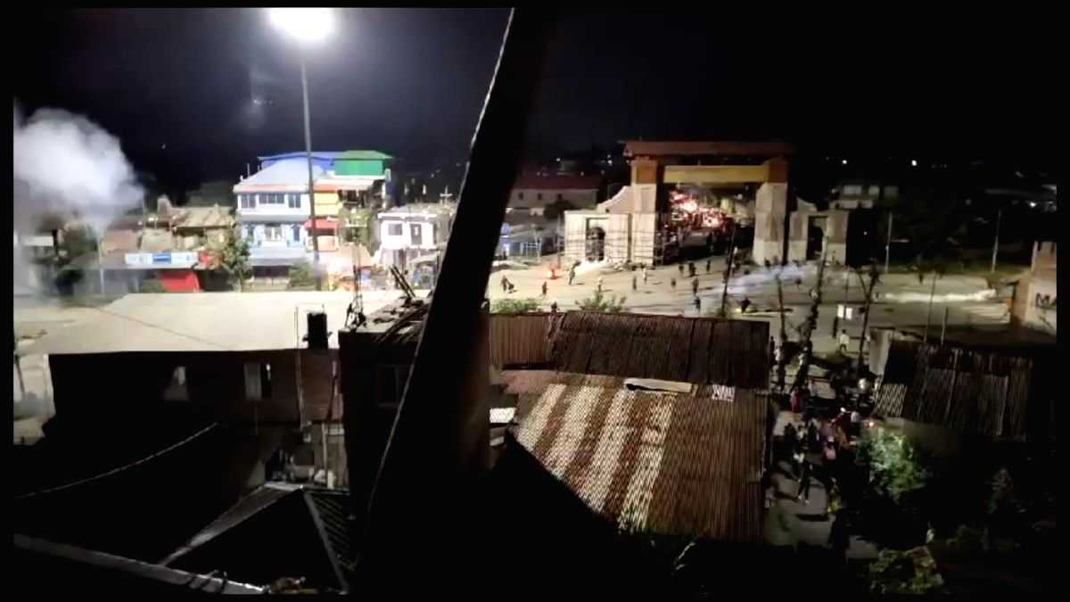 Students killing: Protestors attempt to attack Manipur CM's private residence, target two BJP offices - Vimarsana News