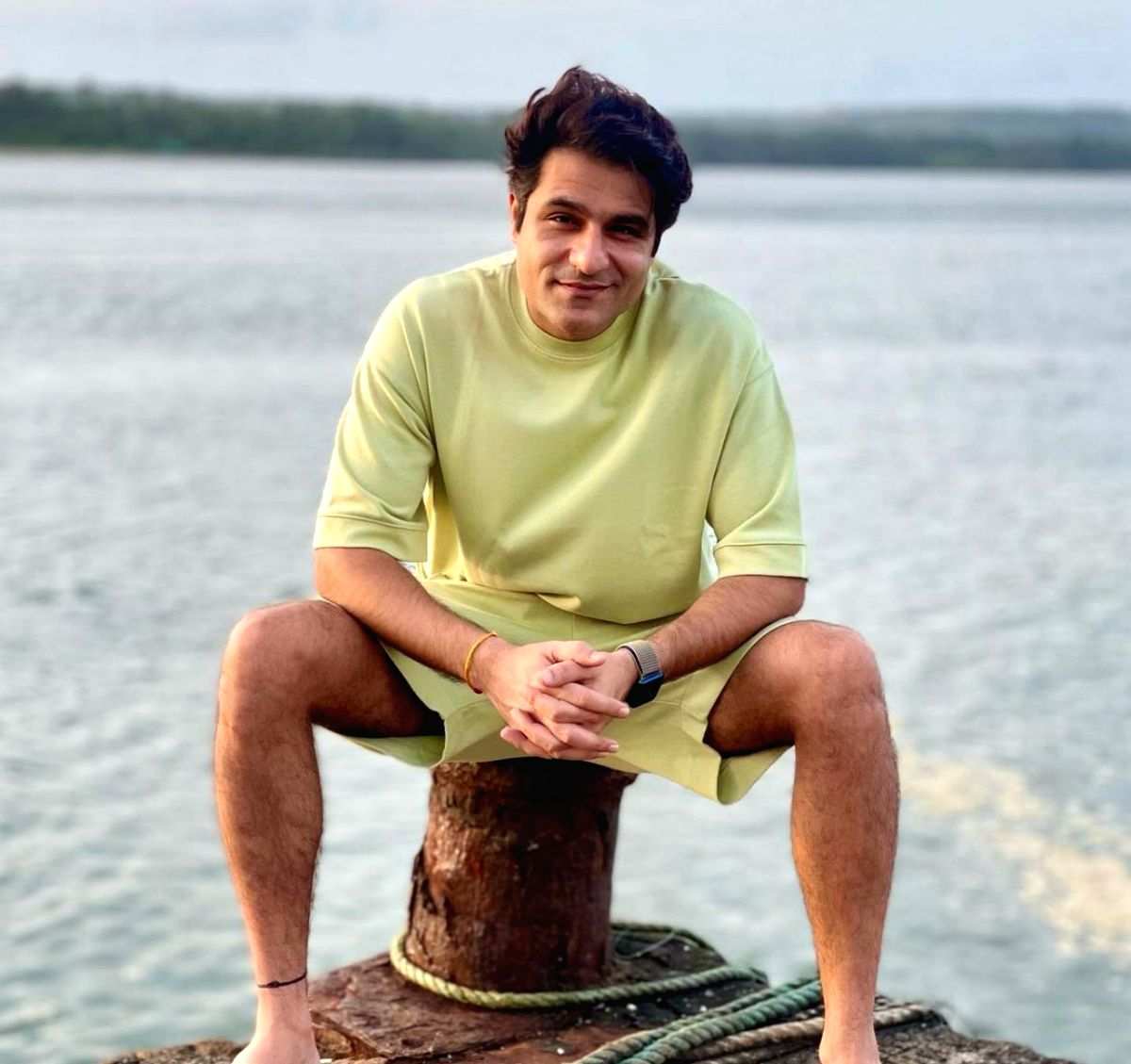 Sunny Hinduja celebrates 4 yrs of 'The Family Man', calls Manoj Bajpayee 'close part' of his life - Vimarsana News