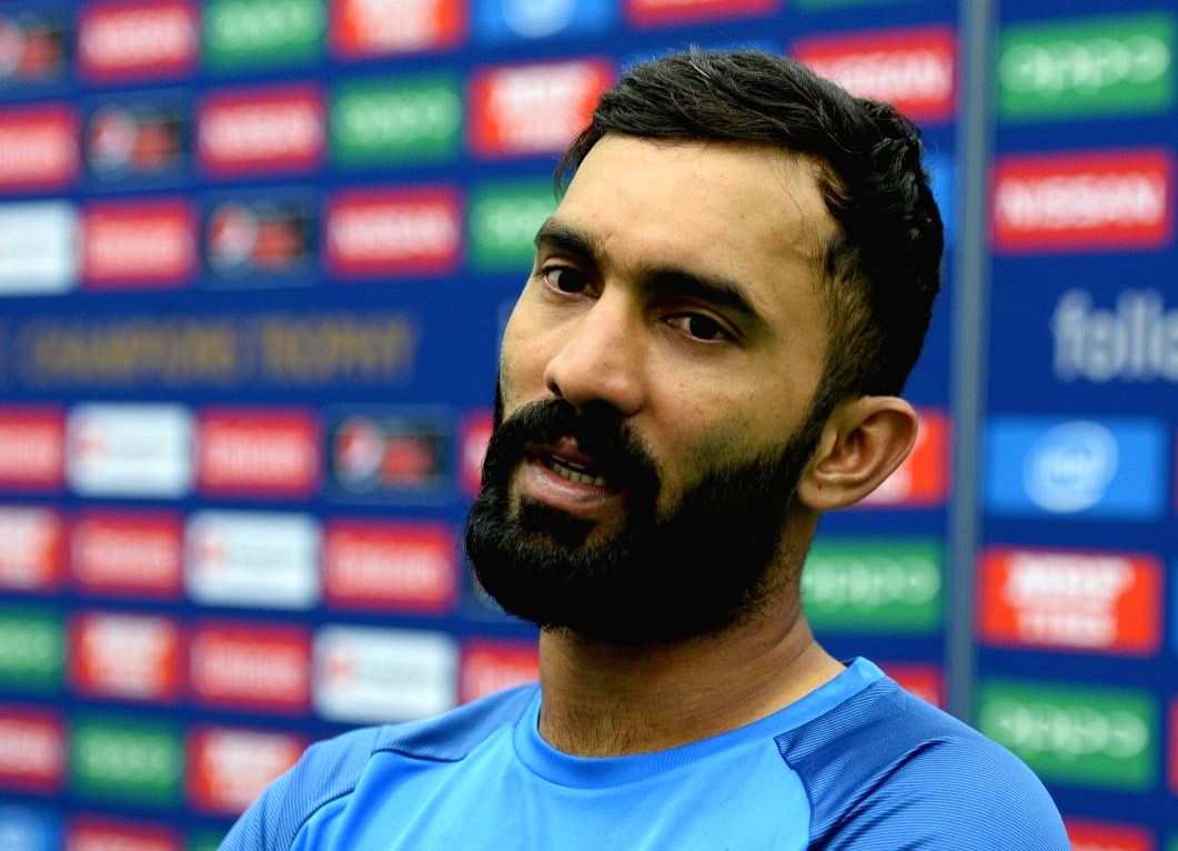 KKR's Dinesh Karthik reprimanded for breach of IPL Code of Conduct - Vimarsana News