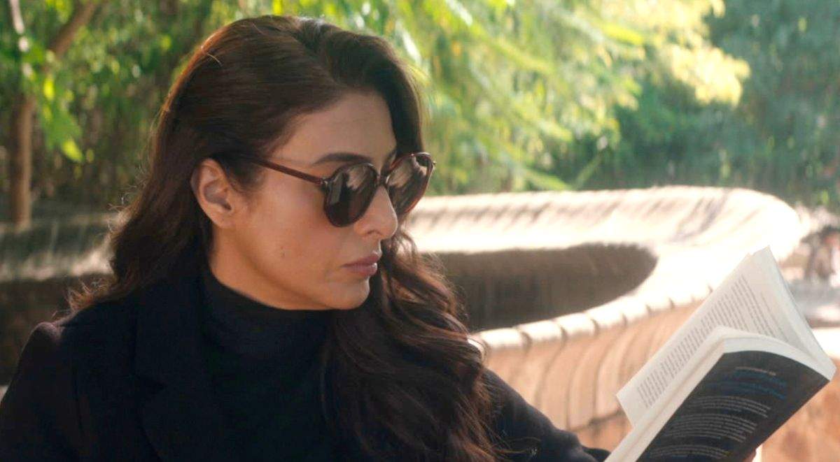 Tabu shares picture from house party, calls Farah Khan 'the saviour' - Vimarsana News