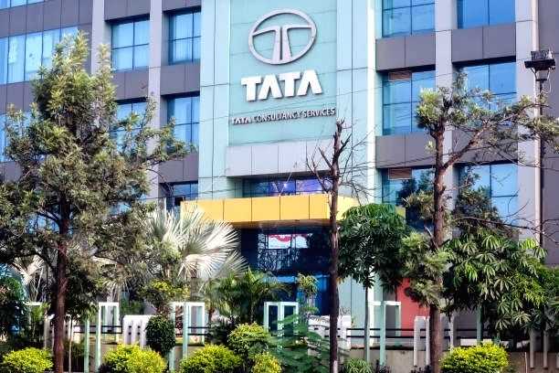 TCS sacks 16 employees, bars 6 vendors involved in bribes-for-jobs scam - Vimarsana News