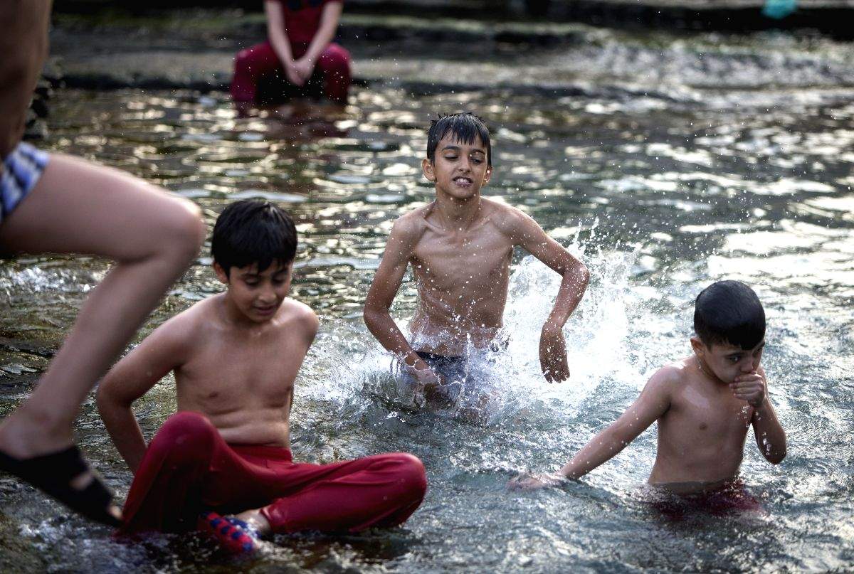 Iran announces 2-day holiday for public, private institutions due to heat - Vimarsana News