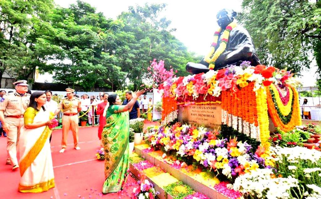 Telangana Governor pays tributes at Hyderabad's Bapu Ghat - Vimarsana News