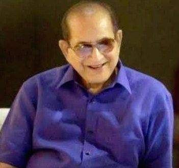 Hundreds of fans pay last respects to veteran Tollywood actor Krishna - Vimarsana News